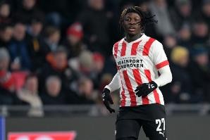 记者：勒沃库森追求埃因霍温边锋巴卡约科&amp;摩纳哥前锋阿克利乌舍